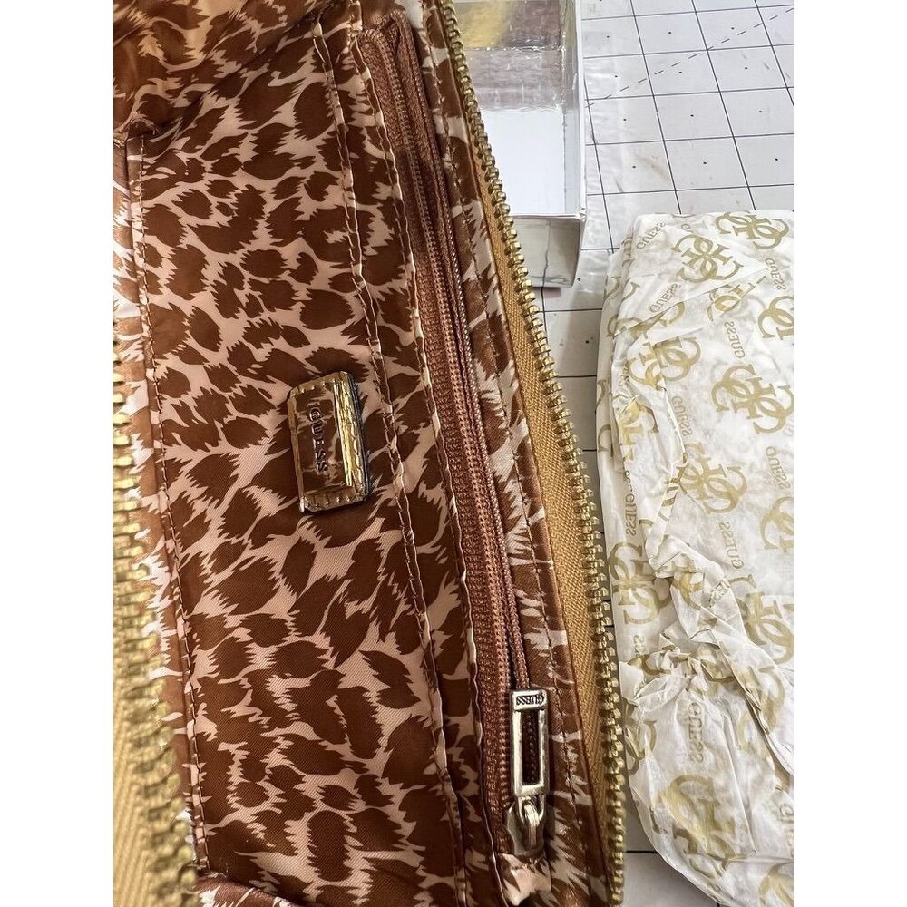 Guess By Marciano Gold Wallet Clutch NIB Leopard Print Interior New~~ - Picture 6 of 8